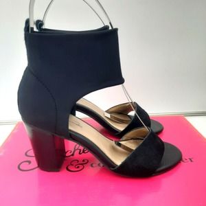 NWB Seychelles Prominent 10 Black Calf Hair Open Toe Heels